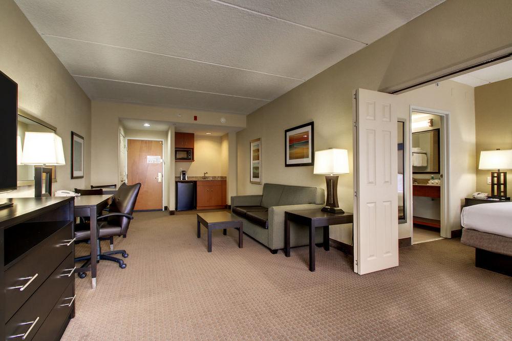Holiday Inn Express & Suites Jacksonville South East - Medical Center Area By Ihg מראה חיצוני תמונה