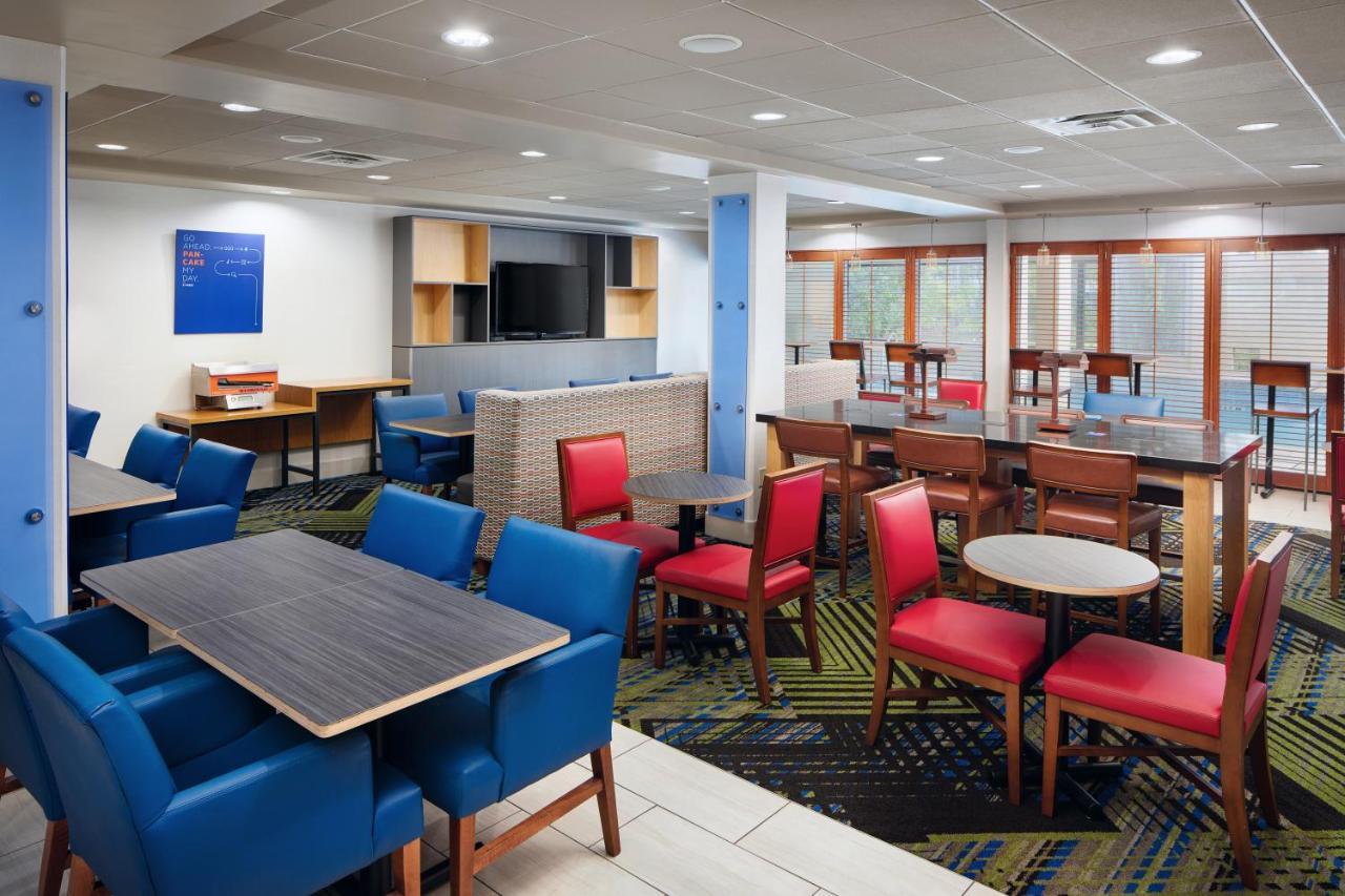 Holiday Inn Express & Suites Jacksonville South East - Medical Center Area By Ihg מראה חיצוני תמונה